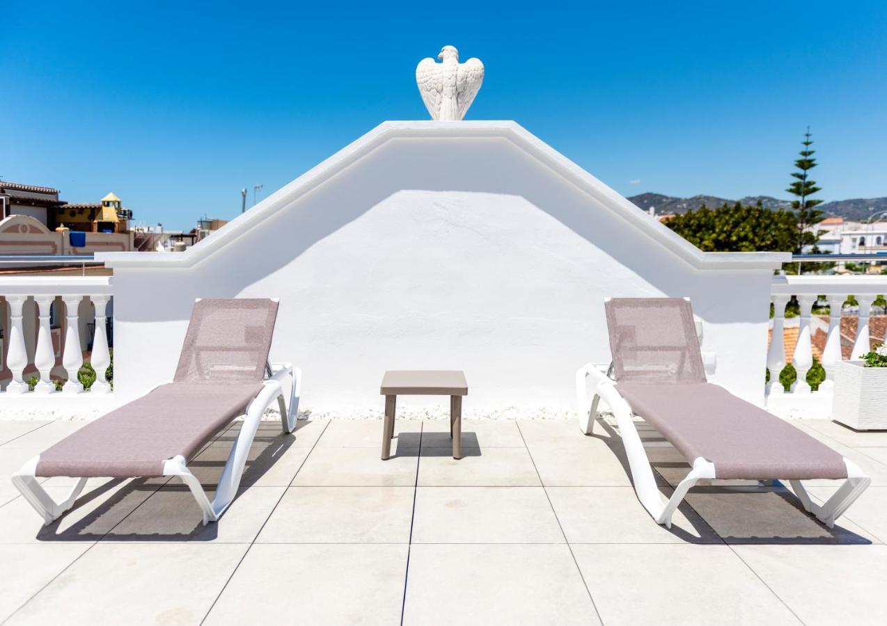 Apartamentos Toboso Plaza เนร์คา ภายนอก รูปภาพ Rooftop terrace