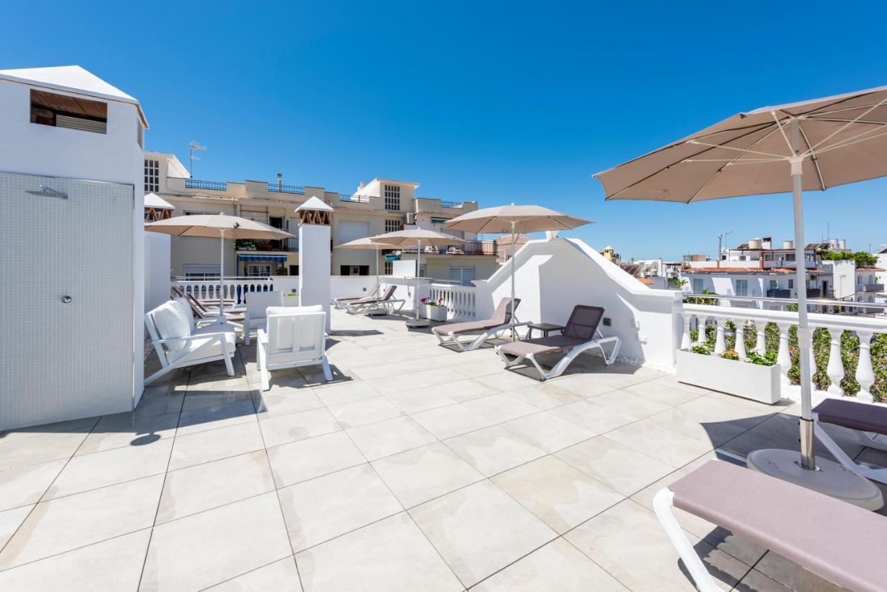 Apartamentos Toboso Plaza เนร์คา ภายนอก รูปภาพ Rooftop terrace